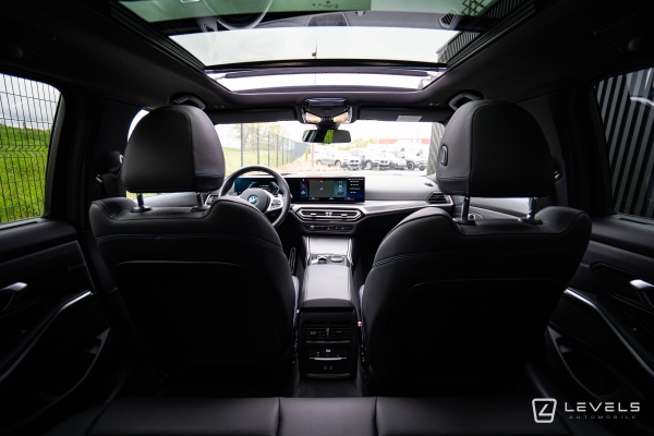 BMW SERIE 320e TOURING 204Ch M Sport