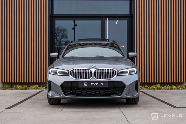 BMW SERIE 320e TOURING 204Ch M Sport