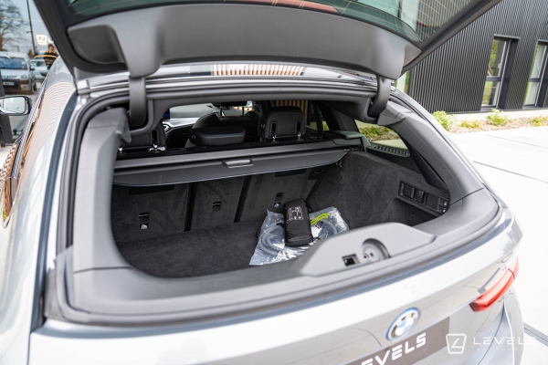 BMW SERIE 320e TOURING 204Ch M Sport