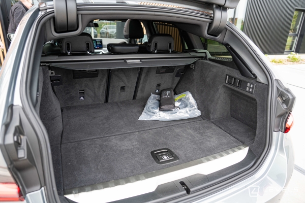 BMW SERIE 320e TOURING 204Ch M Sport