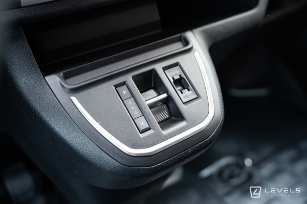 Utilitaire NOUVEAU PEUGEOT EXPERT M Fg 2.0 BLUEHDI 145CH  Pack Premium Connect BVA8