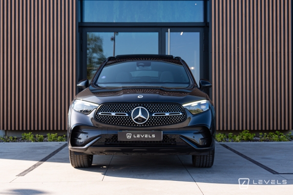 Mercedes GLC 300E AMG Line 4MATIC 