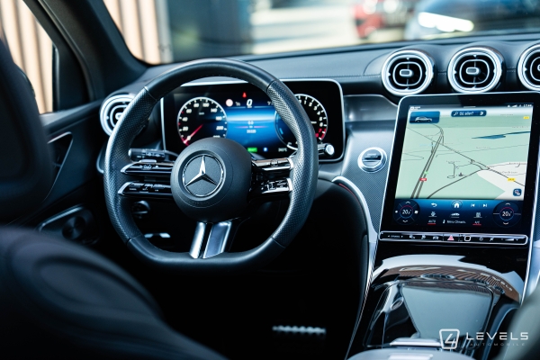 Mercedes GLC 300E AMG Line 4MATIC 