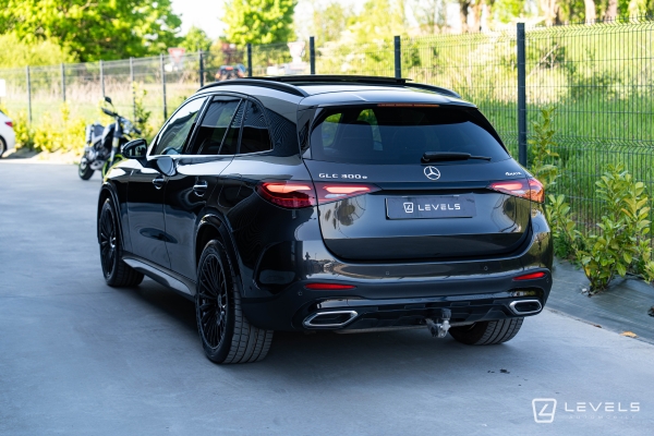 Mercedes GLC 300E AMG Line 4MATIC 