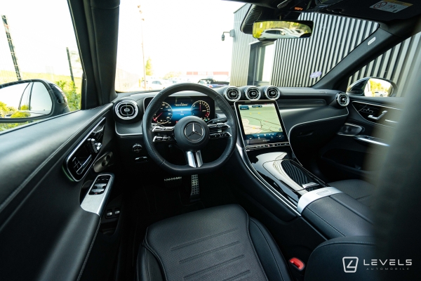 Mercedes GLC 300E AMG Line 4MATIC 