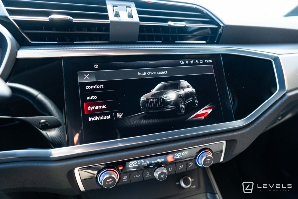 Audi Q3 45 TFSIe 245CH S-Line S TRONIC