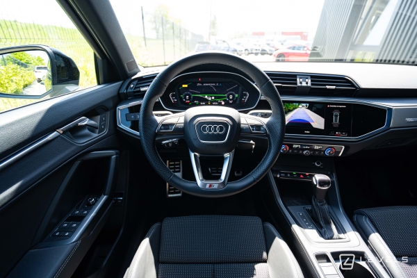 Audi Q3 45 TFSIe 245CH S-Line S TRONIC