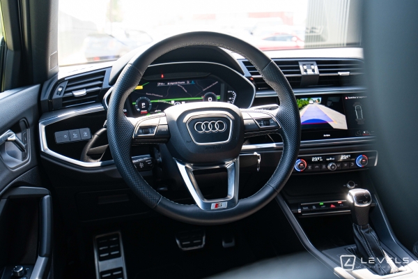 Audi Q3 45 TFSIe 245CH S-Line S TRONIC