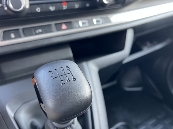 Utilitaire NOUVEAU PEUGEOT EXPERT 2.0 HDI 145 XL