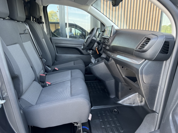 Utilitaire NOUVEAU PEUGEOT EXPERT 2.0 HDI 145 XL