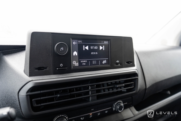 Utilitaire NOUVEAU PEUGEOT EXPERT XL 2.0 HDI 180 BVA CABINE APPROFONDIE 5 P