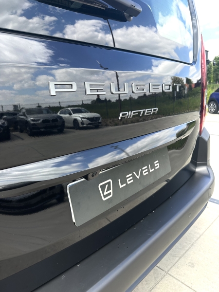 Utilitaire NOUVEAU PEUGEOT RIFTER 1.5 BLUEHDI 130CH ALLURE - 5 PLACES - 