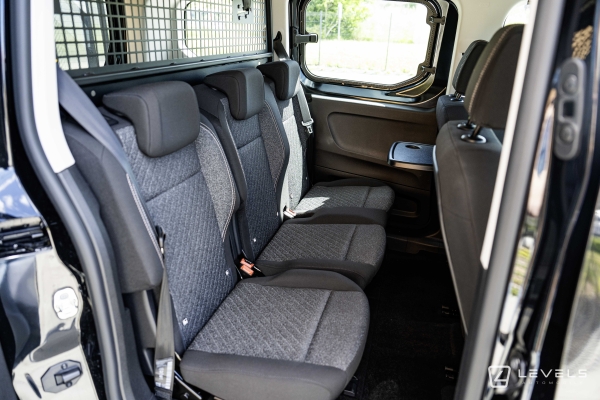 Utilitaire NOUVEAU PEUGEOT RIFTER 1.5 BLUEHDI 130CH ALLURE - 5 PLACES - 