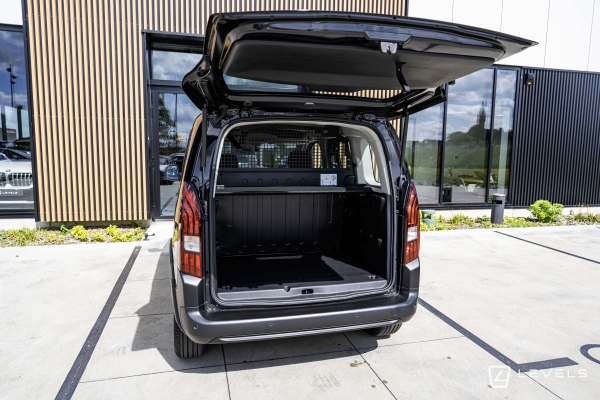 Utilitaire NOUVEAU PEUGEOT RIFTER 1.5 BLUEHDI 130CH ALLURE - 5 PLACES - 