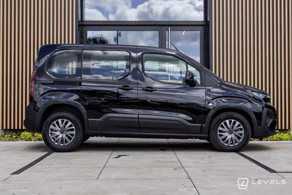 Utilitaire NOUVEAU PEUGEOT RIFTER 1.5 BLUEHDI 130CH ALLURE - 5 PLACES - 