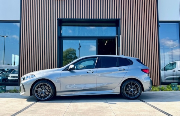 BMW SERIE 1 118i M SPORT DKG7