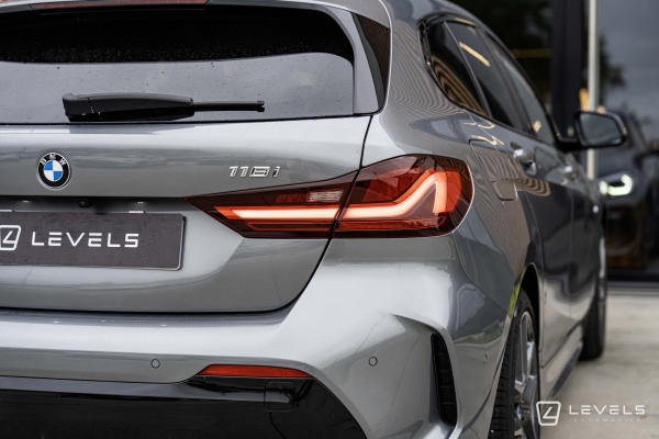 BMW SERIE 1 118i M SPORT DKG7