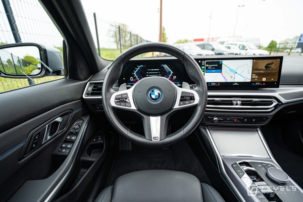 BMW SERIE 320e TOURING 204Ch M Sport