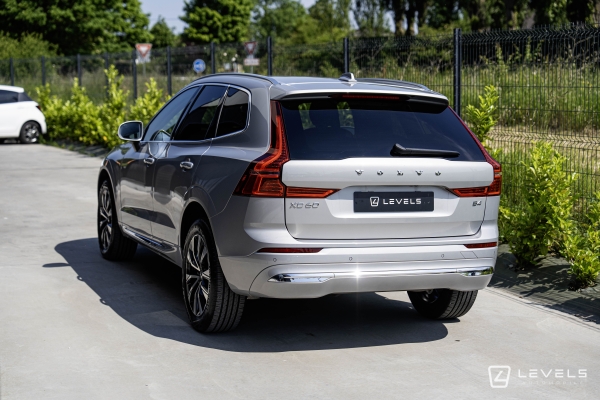  Volvo XC60 B4 197ch Plus Style Chrome GEARTRONIC 8