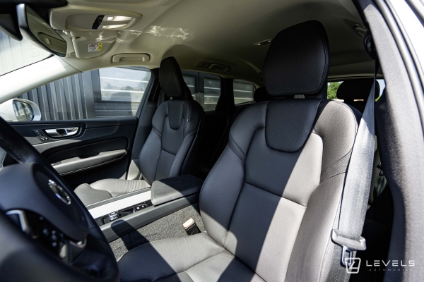  Volvo XC60 B4 197ch Plus Style Chrome GEARTRONIC 8
