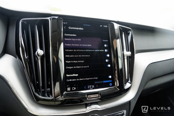  Volvo XC60 B4 197ch Plus Style Chrome GEARTRONIC 8