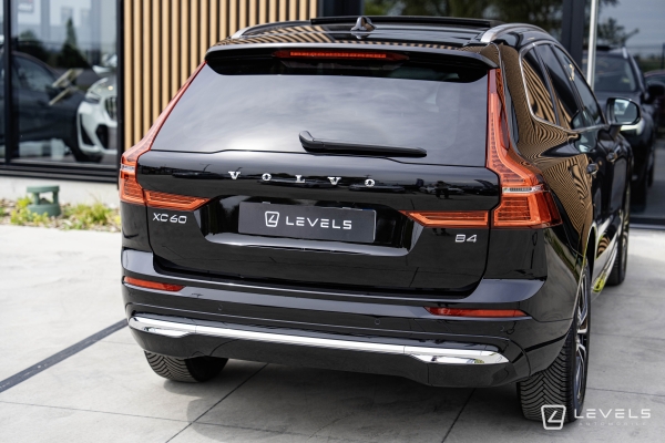  Volvo XC60 B4 197ch Plus Style Chrome GEARTRONIC 8