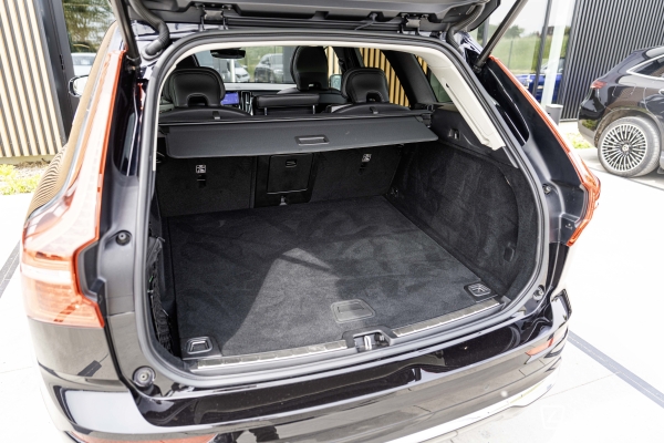 Volvo XC60 B4 197ch Plus Style Chrome GEARTRONIC 8