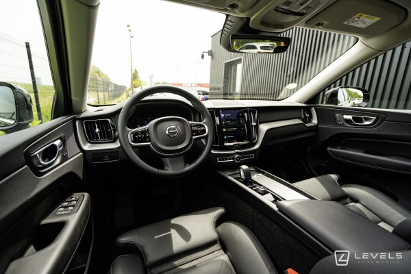  Volvo XC60 B4 197ch Plus Style Chrome GEARTRONIC 8