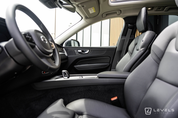 Volvo XC60 B4 197ch Plus Style Chrome GEARTRONIC 8