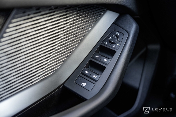 BMW SERIE 1 (F70) 120i 170ch DKG7