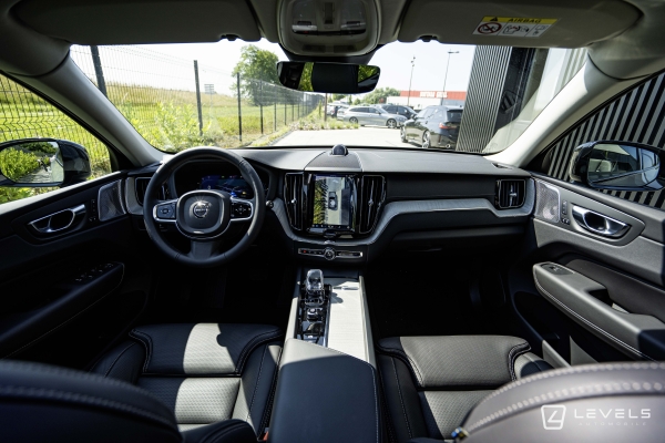  Volvo XC60 T6 253 + 145 Ch Ultra Style Dark BVA8 AWD - En Arrivage