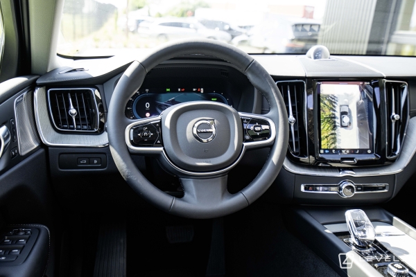  Volvo XC60 T6 253 + 145 Ch Ultra Style Dark BVA8 AWD - En Arrivage