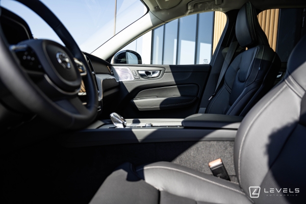  Volvo XC60 T6 253 + 145 Ch Ultra Style Dark BVA8 AWD - En Arrivage