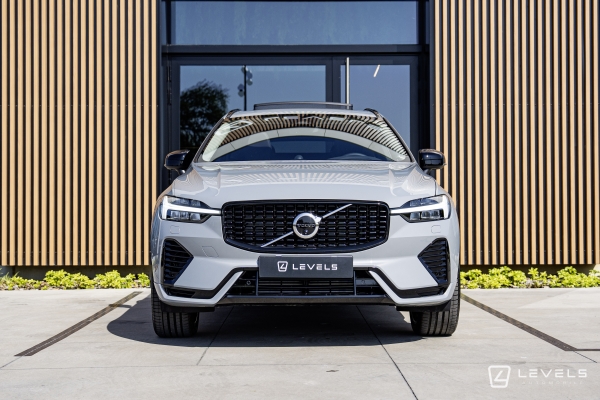  Volvo XC60 T6 253 + 145 Ch Ultra Style Dark BVA8 AWD - En Arrivage