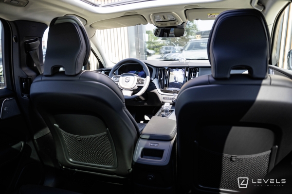  Volvo XC60 T6 253 + 145 Ch Ultra Style Dark BVA8 AWD - En Arrivage