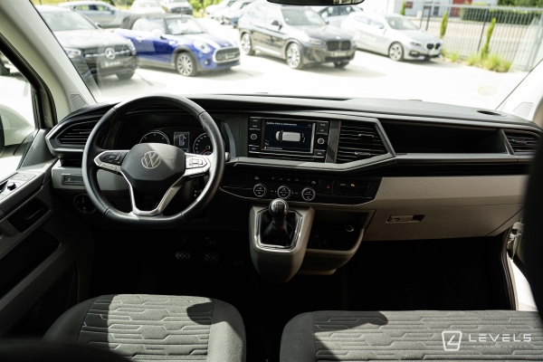 Utilitaire VOLKSWAGEN Caravelle 2.0 TDI 150 Ch Confortline Longue BVM 9P