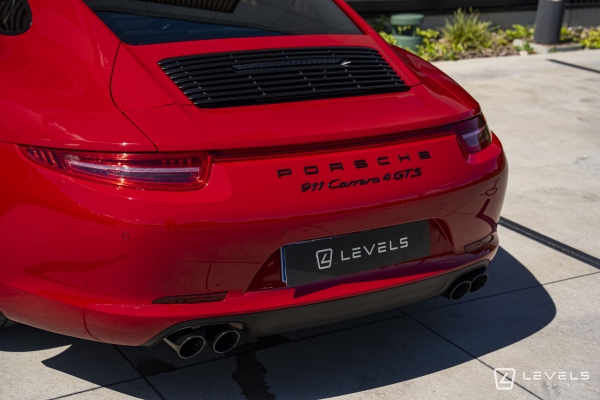 PORSCHE 911 3.8 430 Ch CARRERA 4 GTS PDK7 arrivage