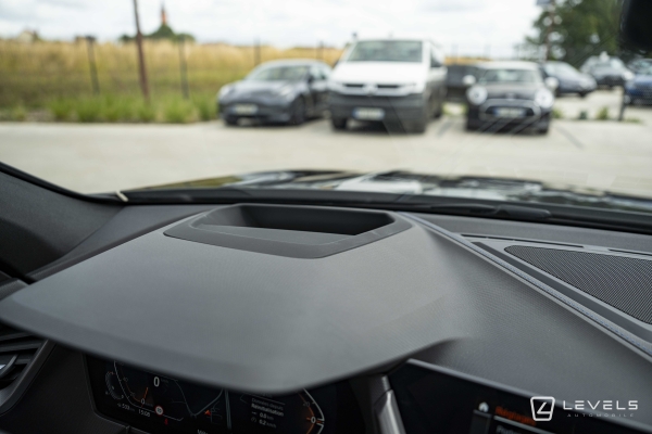 BMW SERIE 1 118i 136 ch M SPORT DKG7