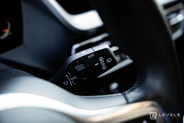 BMW SERIE 1 118i 136 ch M SPORT DKG7