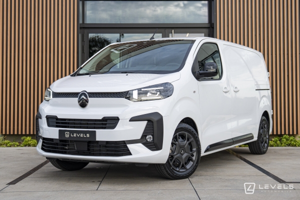 Utilitaire Citröen Jumpy M 2.0 BlueHDI 180 EAT8 Pack Connectivité - LED - Protection bois - 28240€ HT