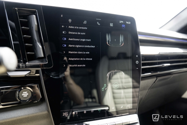 Renault Espace VI 1.2 E-Tech Hybrid 200 ch Iconic 7 Places