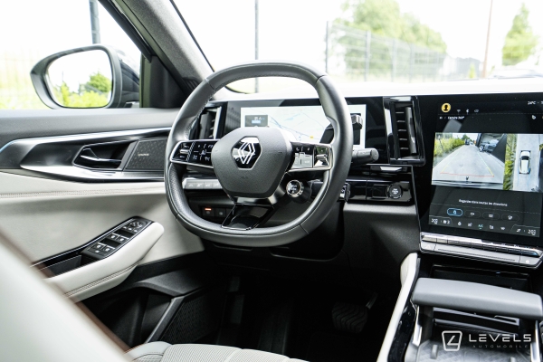 Renault Espace VI 1.2 E-Tech Hybrid 200 ch Iconic 7 Places