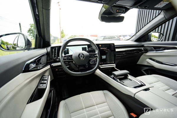 Renault Espace VI 1.2 E-Tech Hybrid 200 ch Iconic 7 Places
