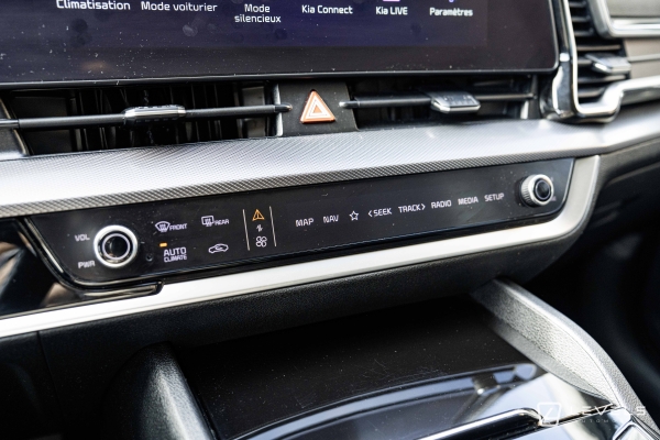 Kia SPORTAGE Design Hybride Rechargeable 4WD 265 ch BVA6