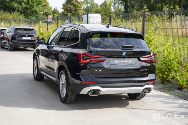 BMW X3 xDrive30e 292 ch Business Design BVA8
