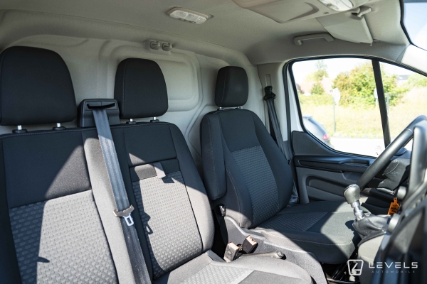 Utilitaire FORD TRANSIT CUSTOM 340 L1H1 2.0 ECOBLUE 130 CH TREND BUSINESS - 19990€ HT