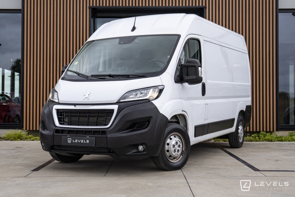 Utilitaire Peugeot Boxer FT 333 L2H2 BlueHDI 140 ch Asphalt