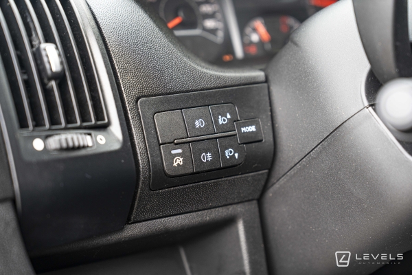 Utilitaire Peugeot Boxer FT 333 L2H2 BlueHDI 140 ch Asphalt - 20825€ HT