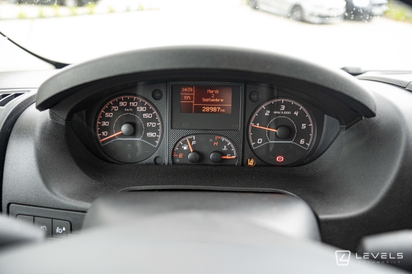 Utilitaire Peugeot Boxer FT 333 L2H2 BlueHDI 140 ch Asphalt - 20825€ HT