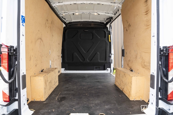 Utilitaire FORD TRANSIT 2T 350 L2H2 2.0 EcoBlue 130 Ch S&S Trend Business